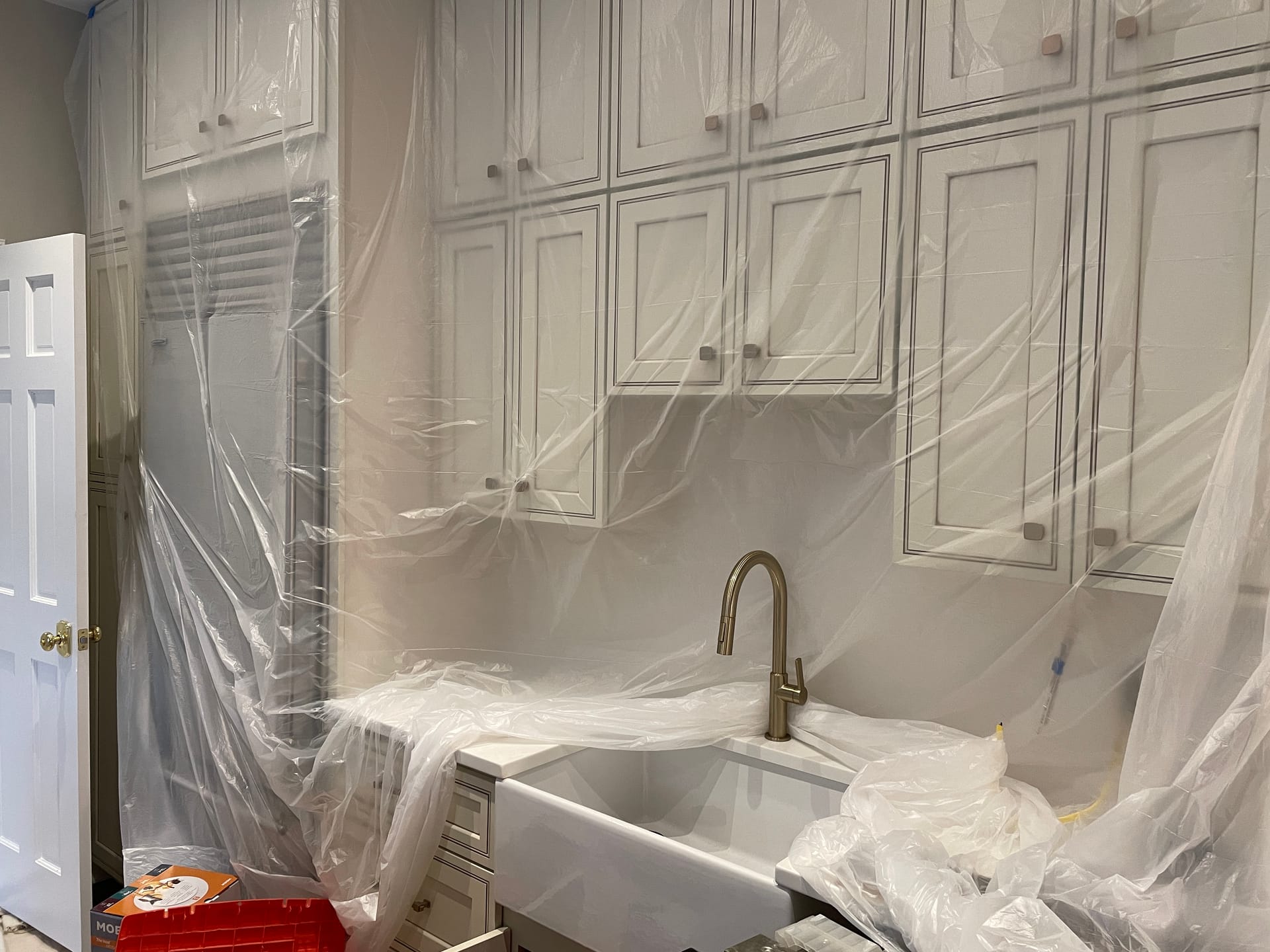 Kitchen before custom build